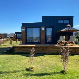Lavira Tiny House Village Otel